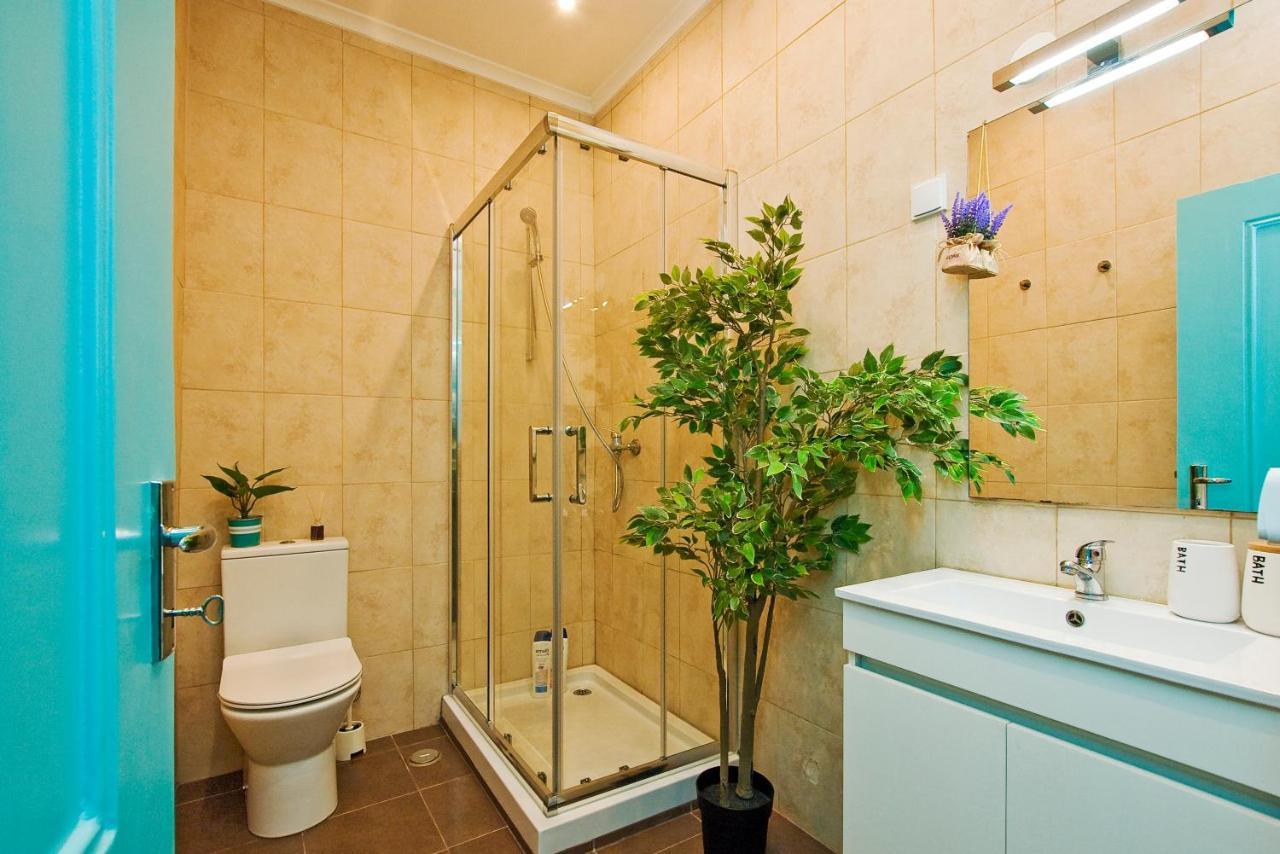 C&O Guest House Alcantara-Lissabon Buitenkant foto
